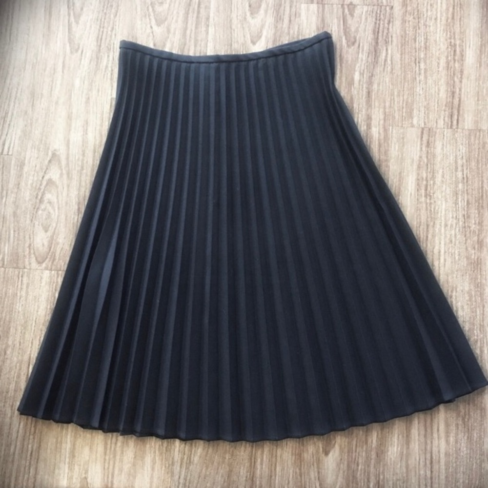 French Connection Accordion Skirt